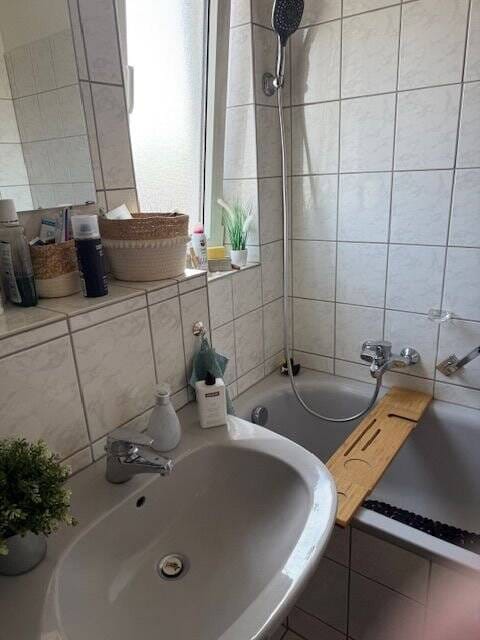 Immobilie in Pfungstadt - Großzügige 4-Zimmer-Maisonette-Wohnung mit Balkon und TG-Platz in Pfungstadt  - Bild 1