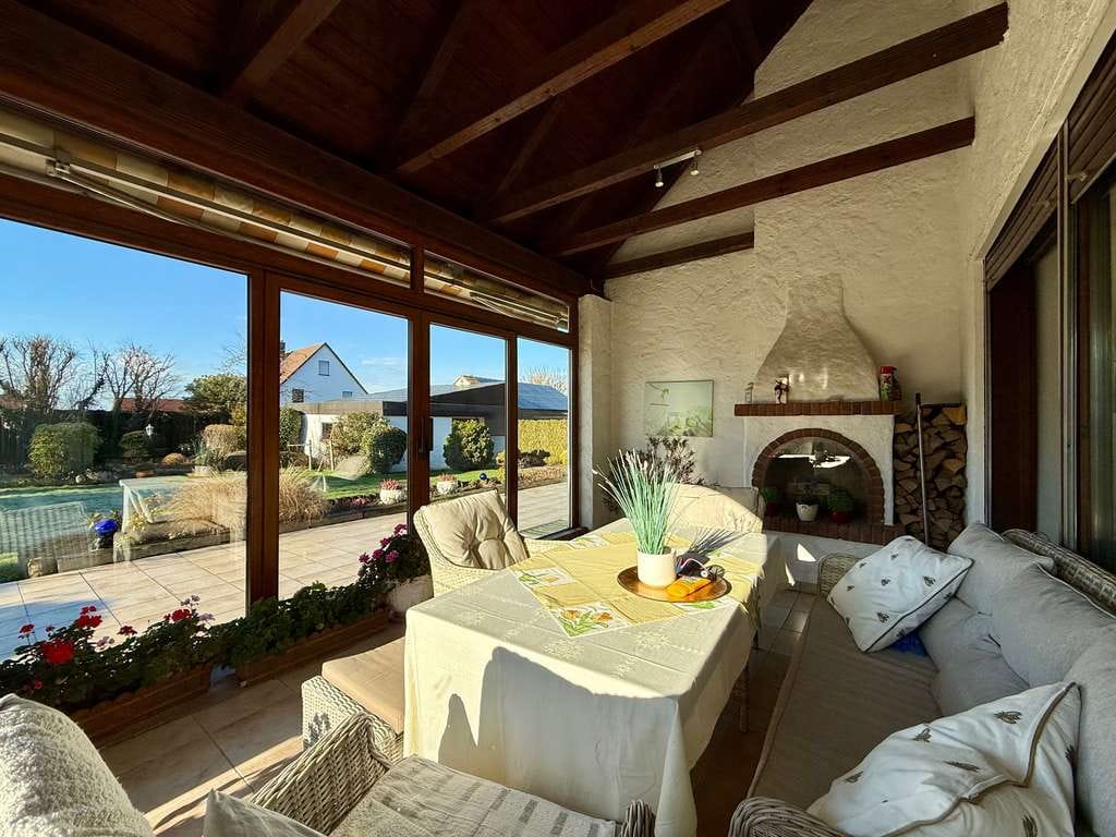 Immobilie in Haimhausen - Ein Zuhause zum Verlieben – großzügige Villa mit Privatsphäre, Gartenidylle und Ruhe nahe München - Bild 1