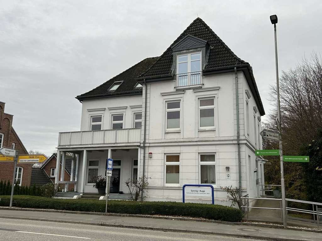 Immobilie in Meldorf - Arbeiten mit Stil: Saniertes Bürohaus im Herzen von Meldorf - Bild 0