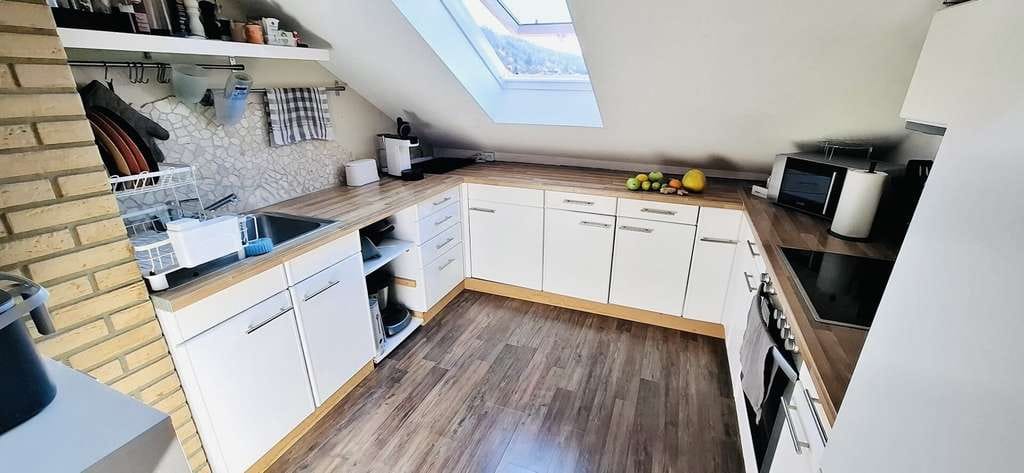 Immobilie in Dossenheim - 3-Zimmer DG-Eigentumswohnung mit Balkon und Stellplatz - Bild 2