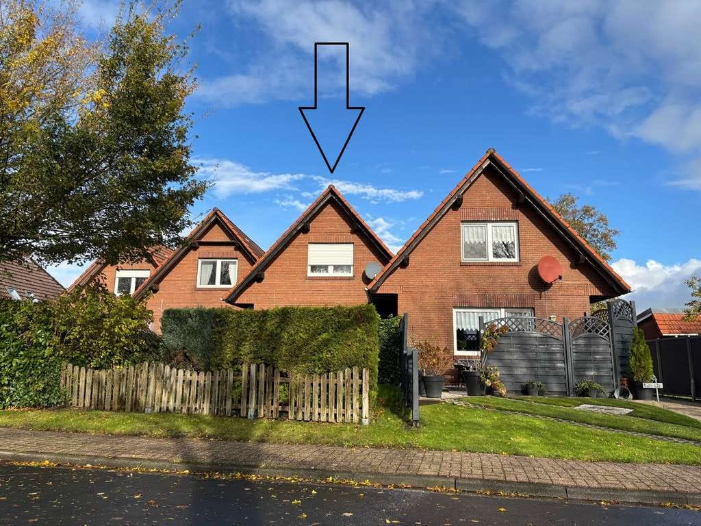 Immobilie in Hage - Reihenmittelhaus am Ortsrand von Hage - Bild 0