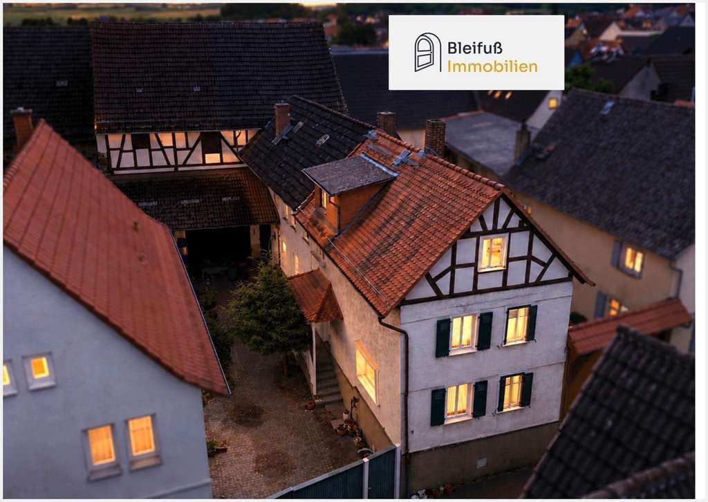 Immobilie in Münzenberg - Denkmalgeschützte Hofreite mit historischem Charme und einzigartigem Entwicklungspotenzial - Bild 0