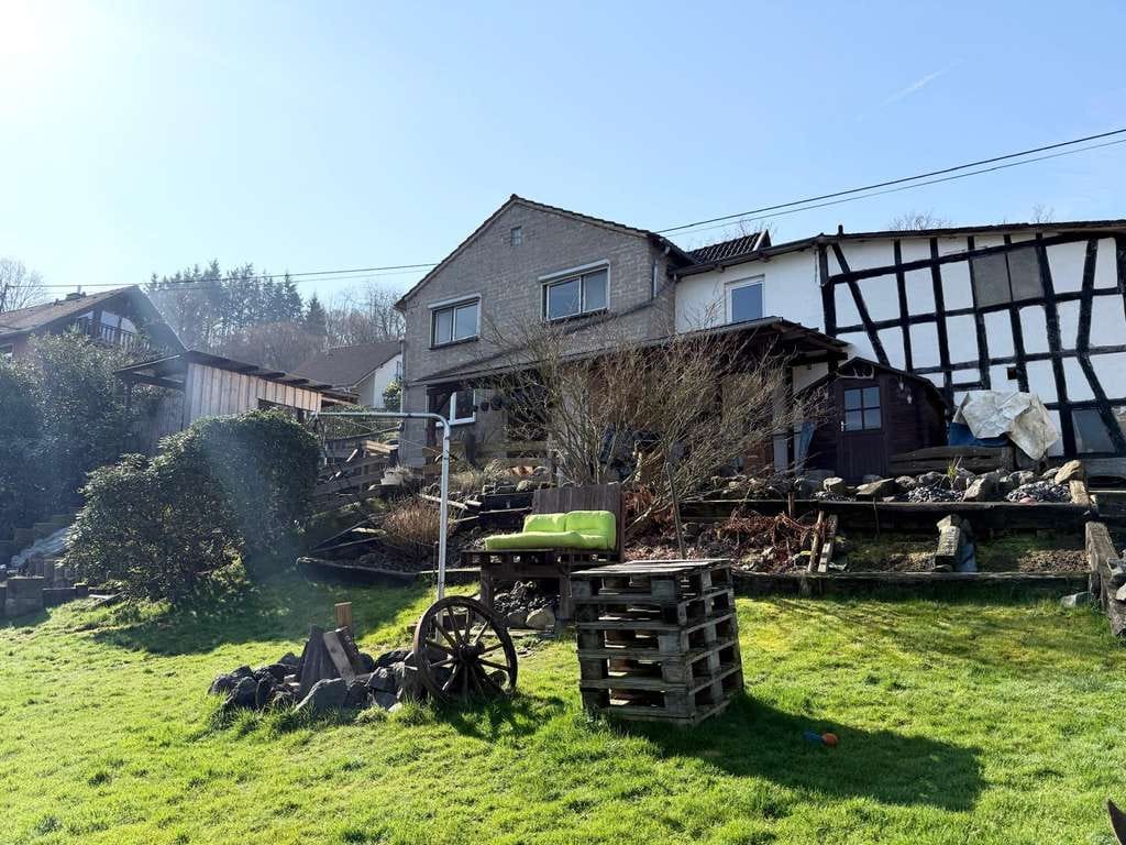 Immobilie in Neustadt (Wied) - Historisches Fachwerkhaus mit Charakter und Entwicklungspotenzial in Neustadt (Wied) - Bild 4