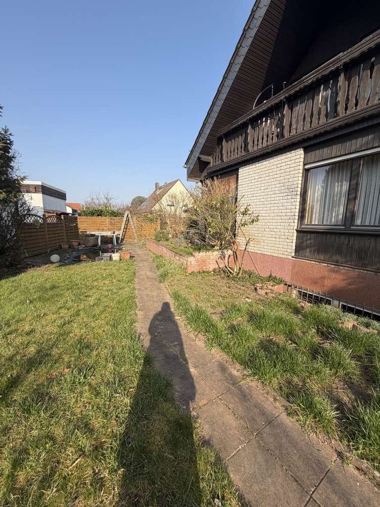Immobilie in Erzhausen - 2-Familienhaus in Toplage – DG. hochwertig saniert, EG. mit Potenzial - Bild 1