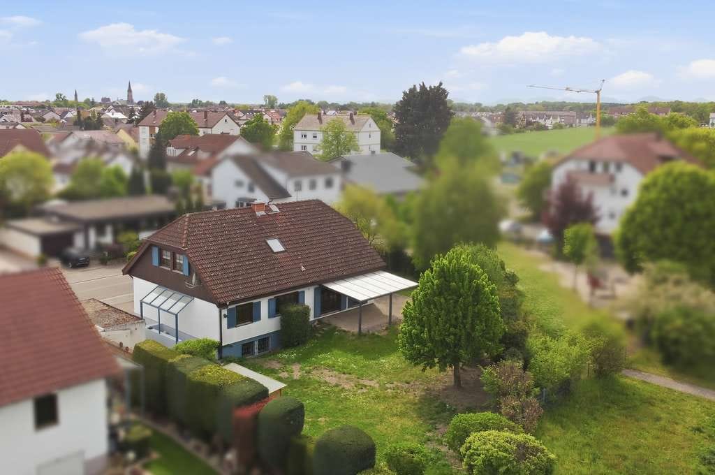 Immobilie in Bellheim - Ihr neues Zuhause: 183 m² Wohnkomfort auf großem Grundstück in Bellheim - Bild 1