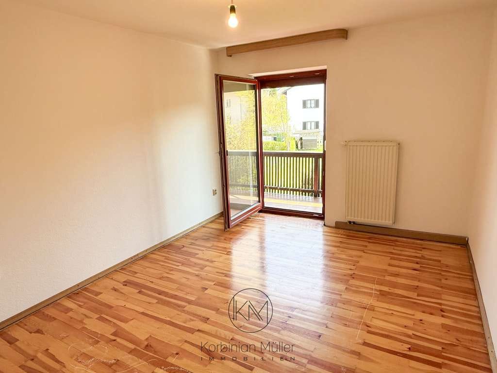 Immobilie in Bad Tölz - Bezugsfreie 4-Zimmer-Wohnung mit Balkon und Gestaltungspotenzial in Bad Tölz - Bild 1