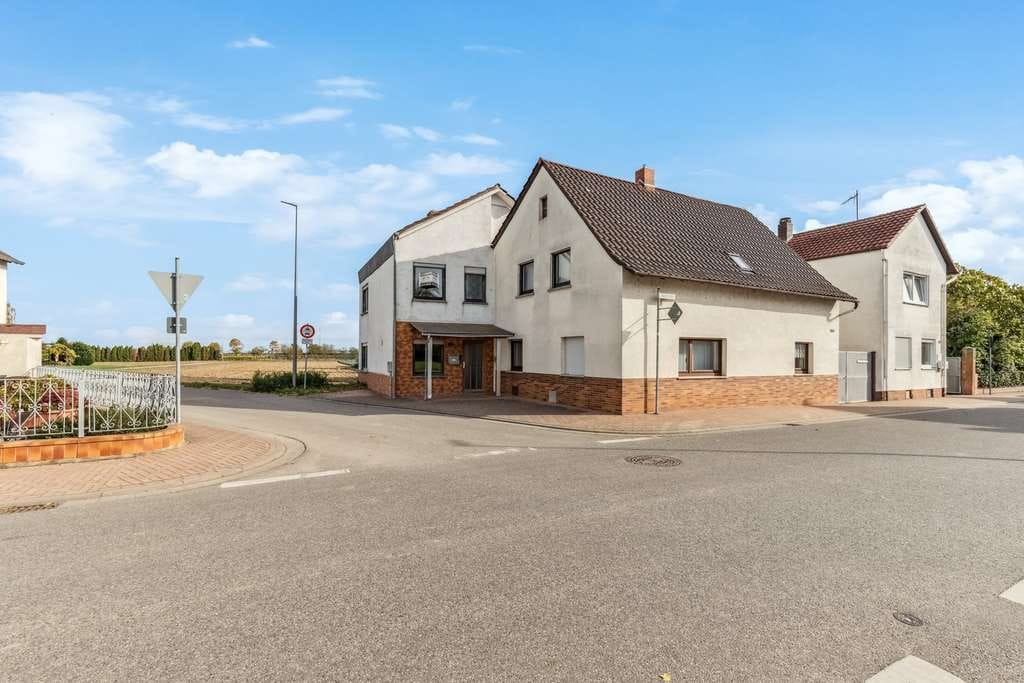 Immobilie in Böhl-Iggelheim - Ideales Sanierungsobjekt: Wohnung mit Haus-Charakter in Böhl-Iggelheim - Bild 2