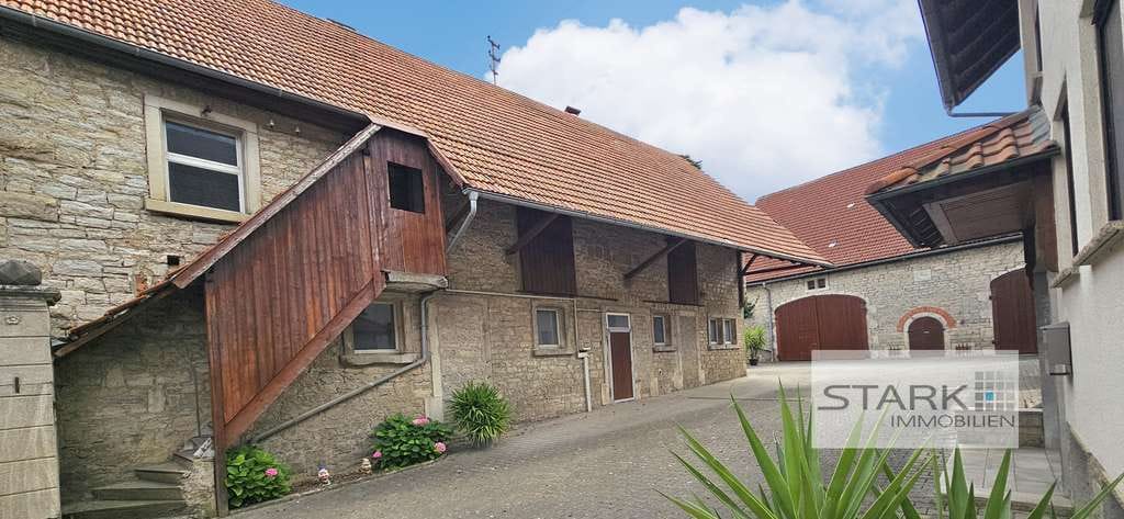 Immobilie in Wittighausen - Zweifamilienhaus mit Ausbaureserve, Nebengebäuden und PV-Anlage – gepflegter Hof mit viel Potenzial - Bild 2