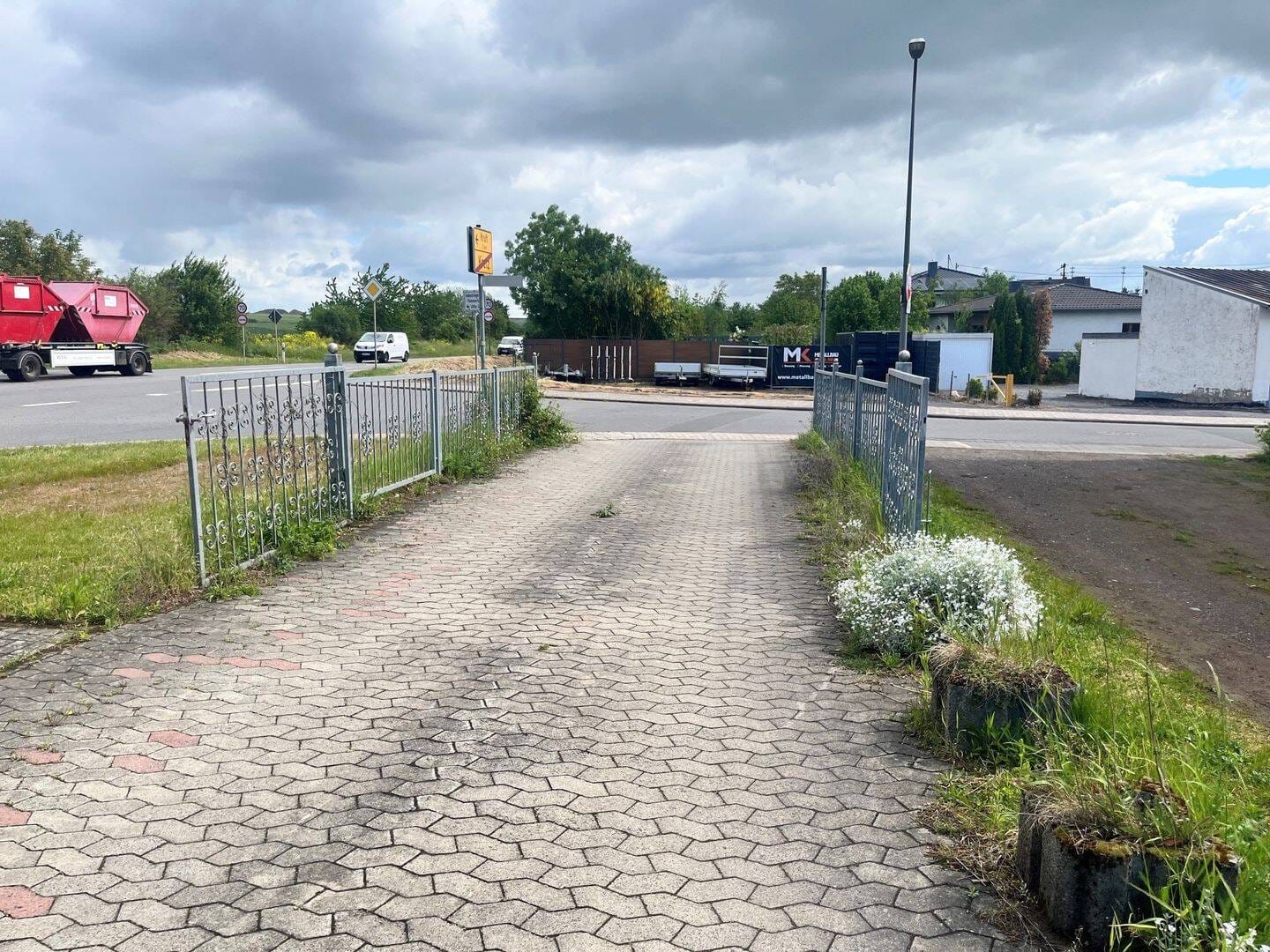 Immobilie in Kretz - Vermietetes Zweifamilienhaus mit Halle und Nebenräumen in Kretz! - Bild 4