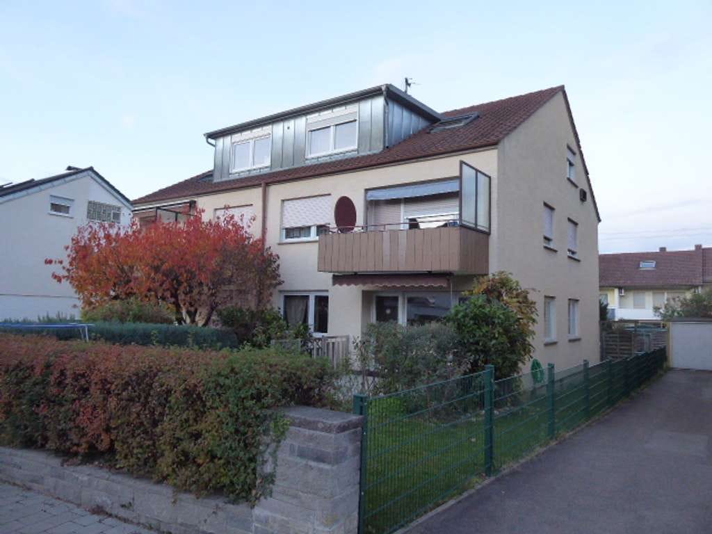 Immobilie in Freiberg am Neckar - sofort beziehbar - 3 Zimmerwohnung, I. OG., EBK, Balkon, Einzelgarage - Bild 0