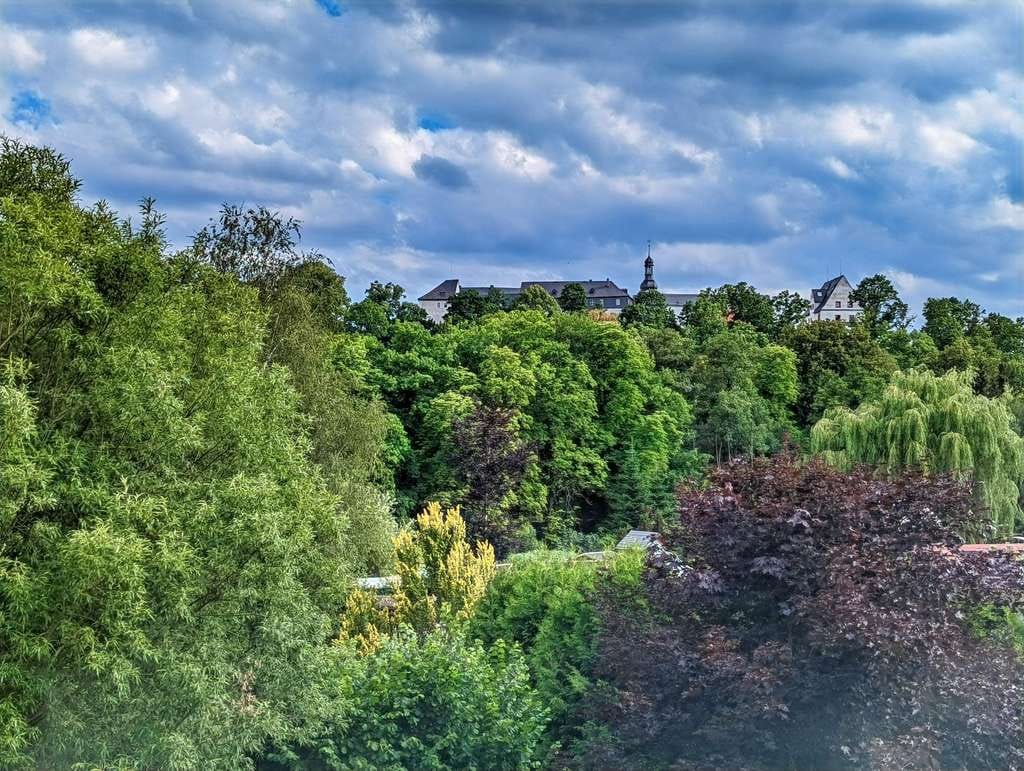 Immobilie in Langenweißbach - Top Immobilie in traumhafter Lage mit Schlossblick für Eigennutzer - Bild 4