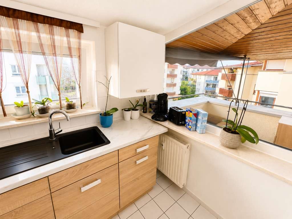 Immobilie in Plochingen - Gepflegte 2-Zimmer-Dachgeschosswohnung mit Loggia und Doppelparker als Kapitalanlage od. Eigenbedarf - Bild 1