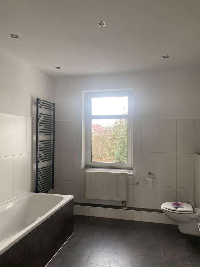 Immobilie in Weißwasser/O.L. - Běła Woda - Gepflegtes Mehrfamilienhaus mit Entwicklungspotenzial - Bild 2