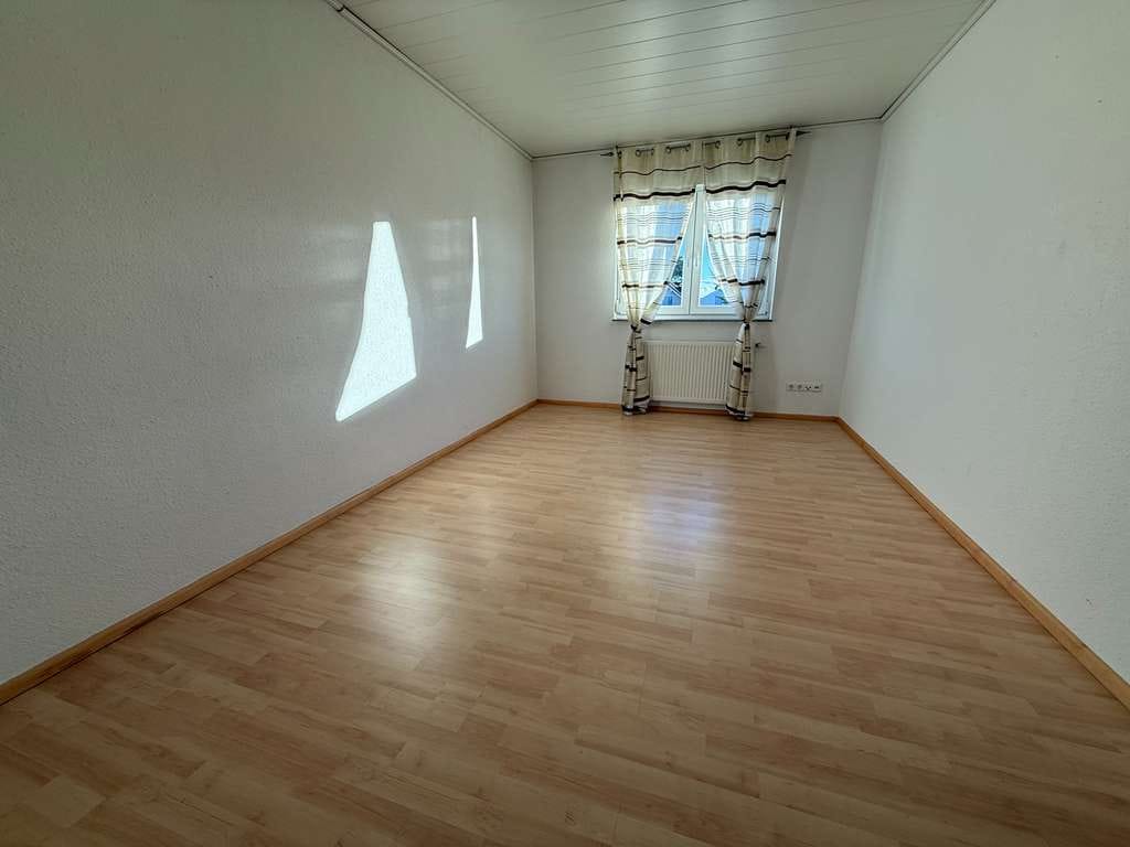 Immobilie in Leimersheim - Bezugsfrei - Schöne 3-ZKB inkl. Einbauküche, Balkon und 2 Stellplätze - Bild 4