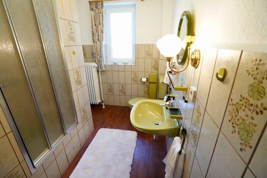 Immobilie in Sittensen - Mehrfamilienhaus mit großzügigem Grundstück und Garagen - Bild 3