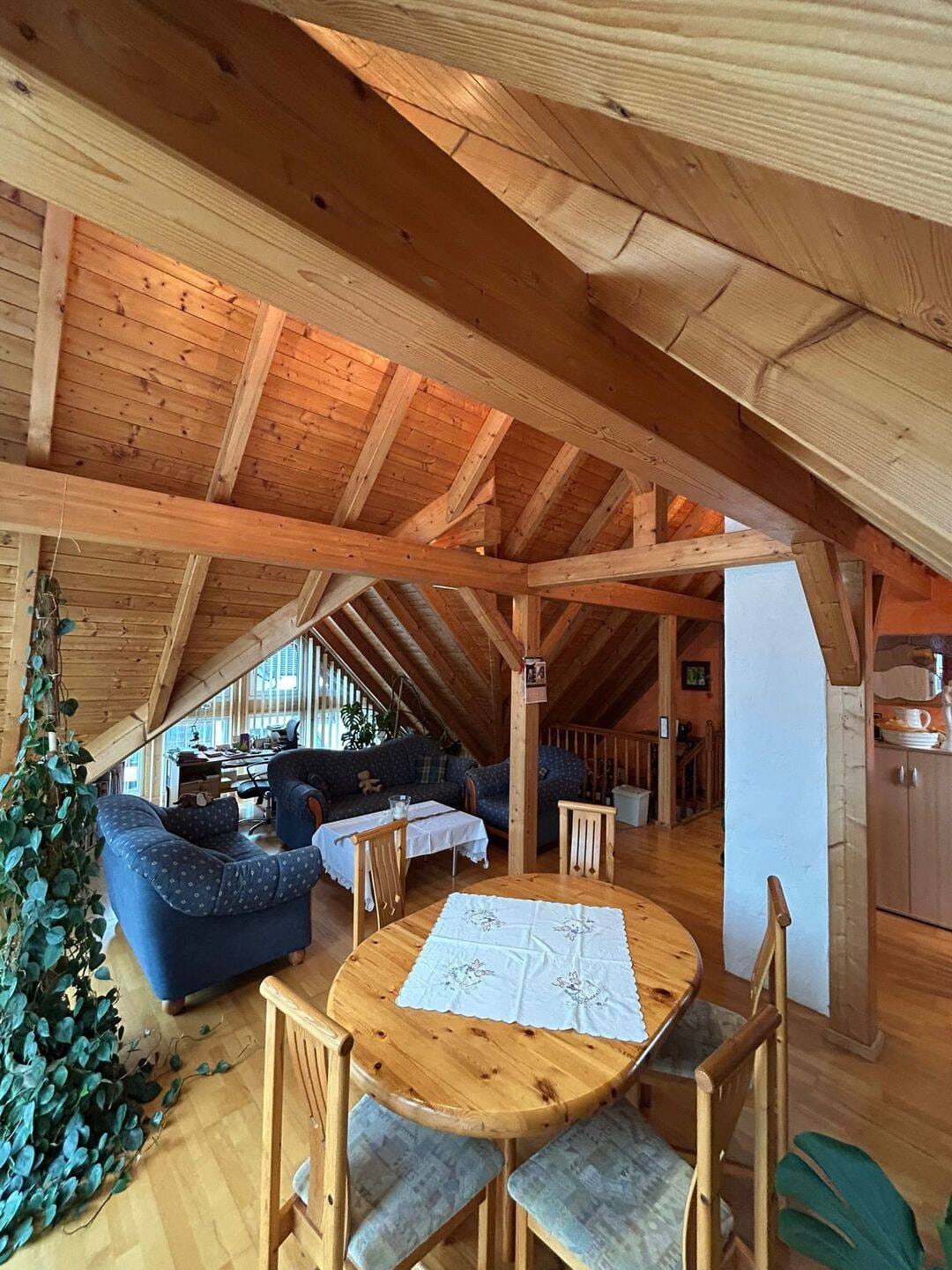 Immobilie in Tann - Viel Platz. Viel Freiheit. Viel Zuhause - Wohnhaus mit Scheune, Anbau, Sauna & großen Außenflächen - Bild 0