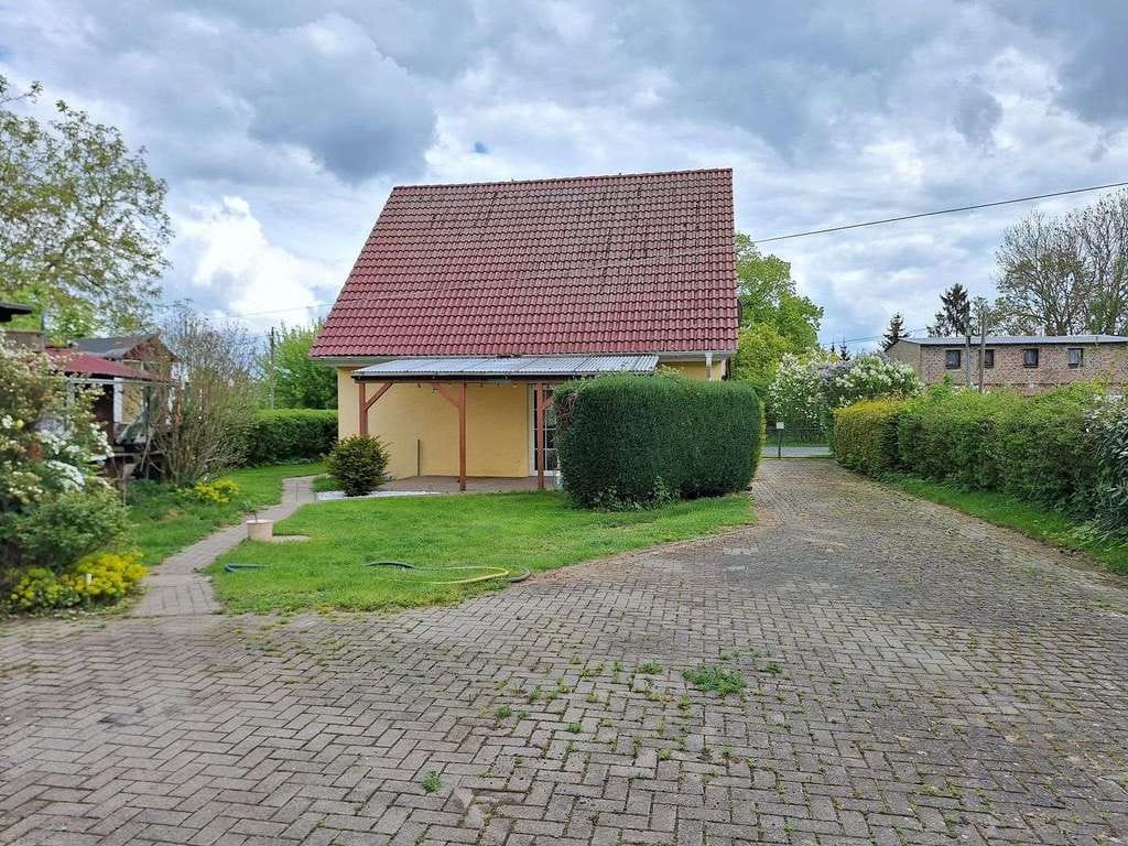 Immobilie in Gützkow - Kompaktes Einfamilienhaus mit Doppelgarage unweit von Gützkow - Bild 4