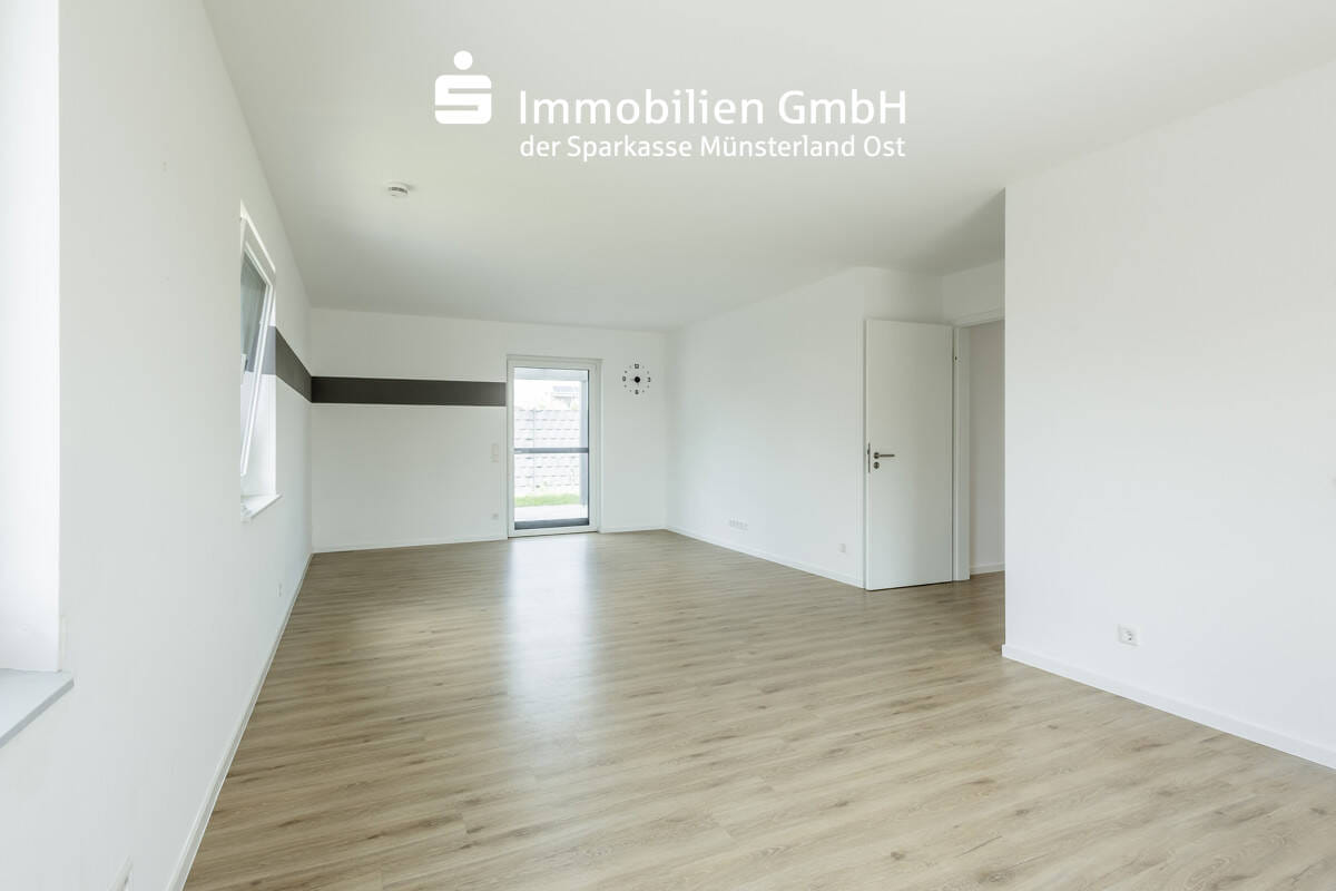 Immobilie in Wadersloh - Ein Haus der vielen Möglichkeiten - Neuwertiges Zweifamilienhaus (Erbbaurecht, günstige Kaufoption!) - Bild 2