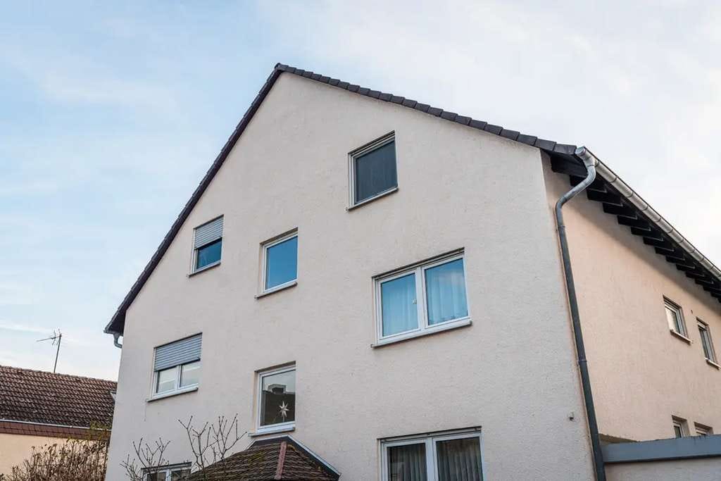 Immobilie in Alsbach-Hähnlein - Gepflegte 2-Zimmer-Wohnung mit Stellplatz – attraktive Kapitalanlage in ruhiger Lage - Bild 0