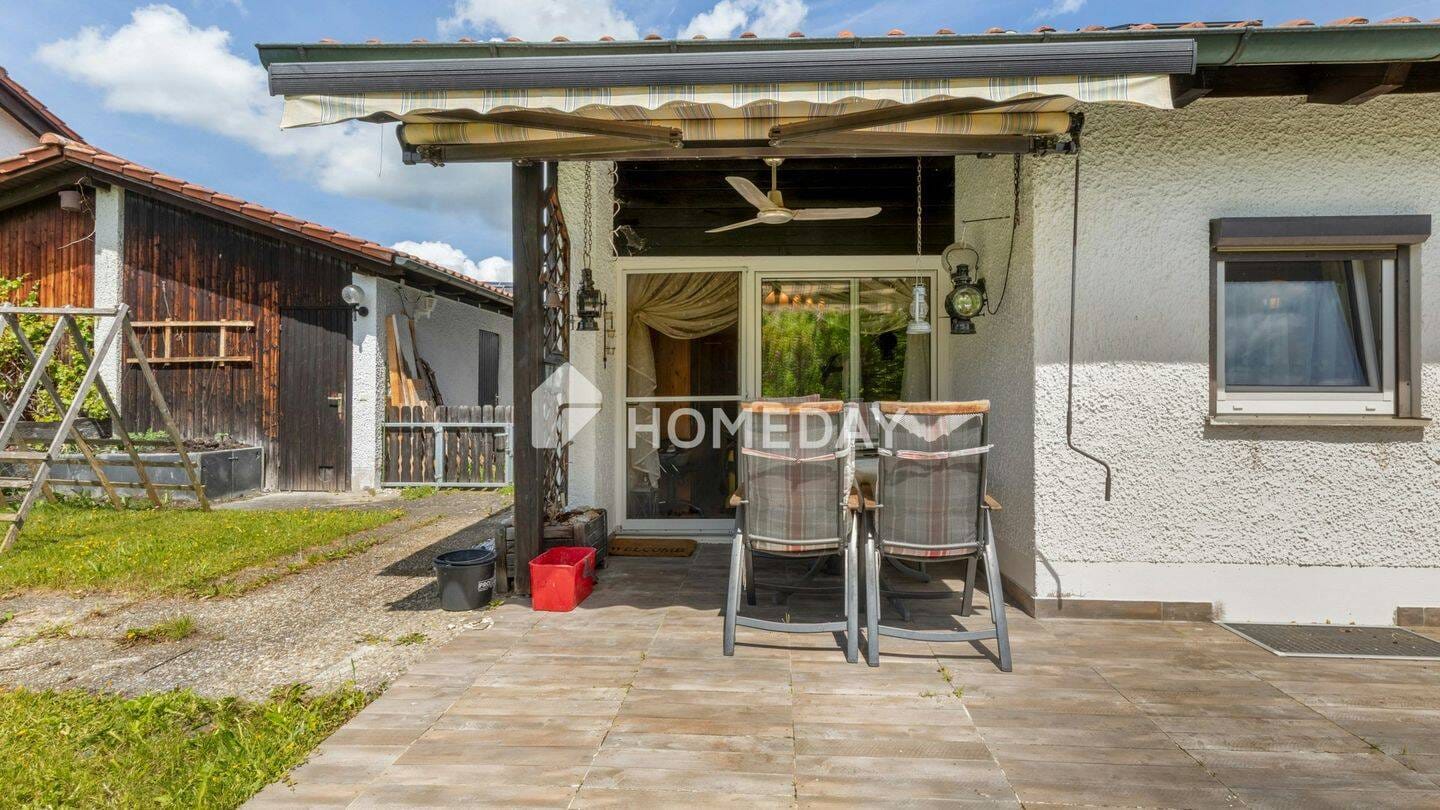 Immobilie in Dietmannsried - Wohnen mit Wohlfühlcharakter - gepflegtes Einfamilienhaus mit Wintergarten und großem Gartenparadies - Bild 1
