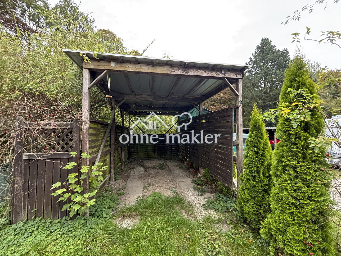 Immobilie in Bredenbek - Reetdachkate in Bredenbek mit großem Garten, Terasse und Carports - Bild 2