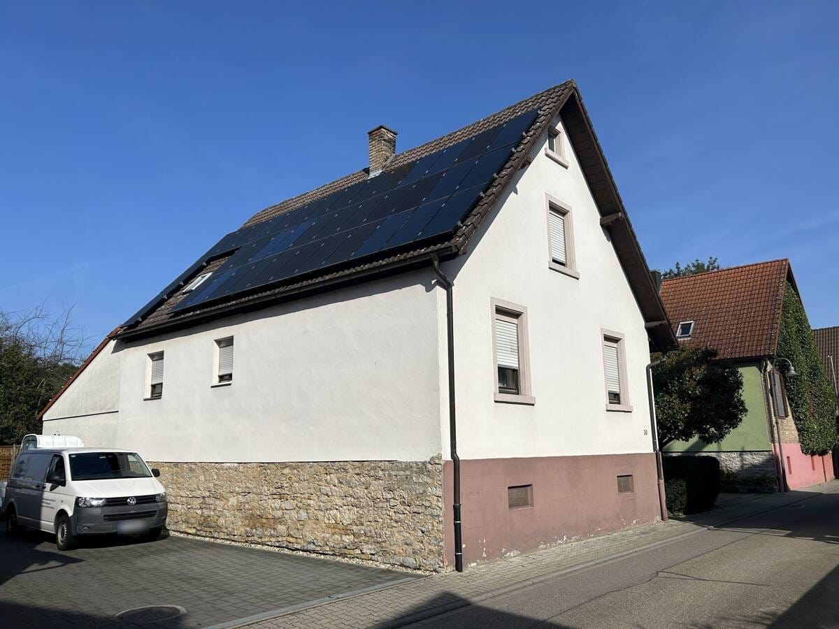Immobilie in Stutensee - Gemütliches Einfamilienhaus mit Potential in Stutensee-Staffort - Bild 0