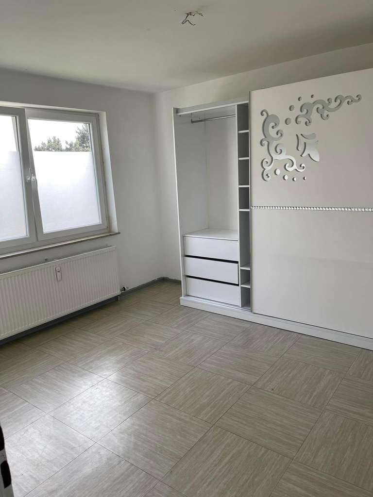 Immobilie in Leverkusen - 3 Zimmer ETW mit Balkon und Stellplatz - Bild 2