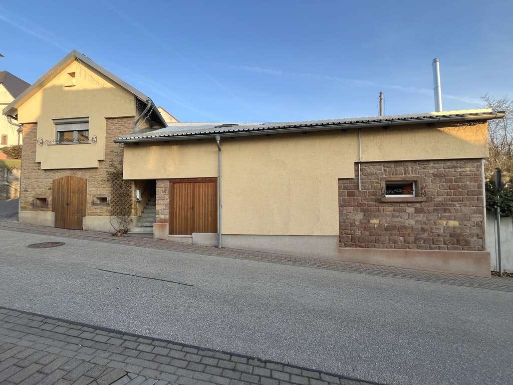 Immobilie in Mörsfeld - Top-gepflegtes Wohnhaus in Ortsrandlage - direkt verfügbar  - Bild 2