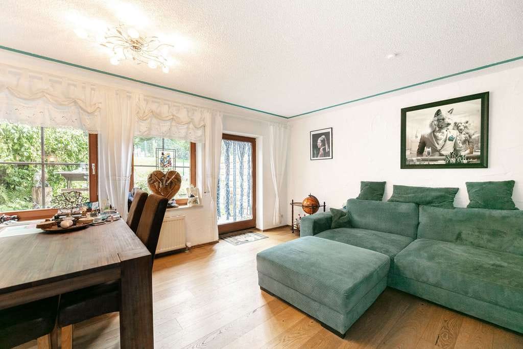Immobilie in Oberdischingen - Charmantes Doppelhaus mit schönem Garten 
Ihr Platz zum Leben! - Bild 4