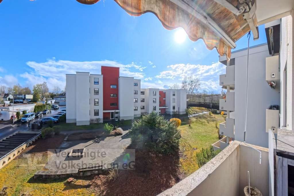 Immobilie in Gärtringen - Attraktive 2-Zimmer-Wohnung in begehrter Lage mit Entwicklungspotenzial - Bild 2
