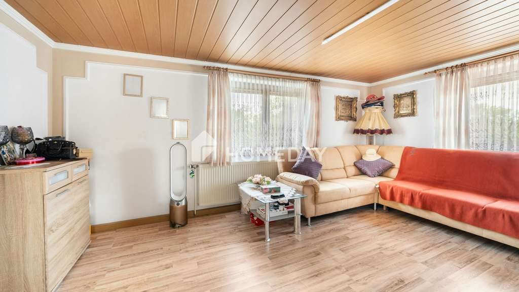Immobilie in Vohburg an der Donau - Attraktives MFH mit vielseitigen Nutzungsmöglichkeiten, Garten, Terrasse und Wintergarten - Bild 1