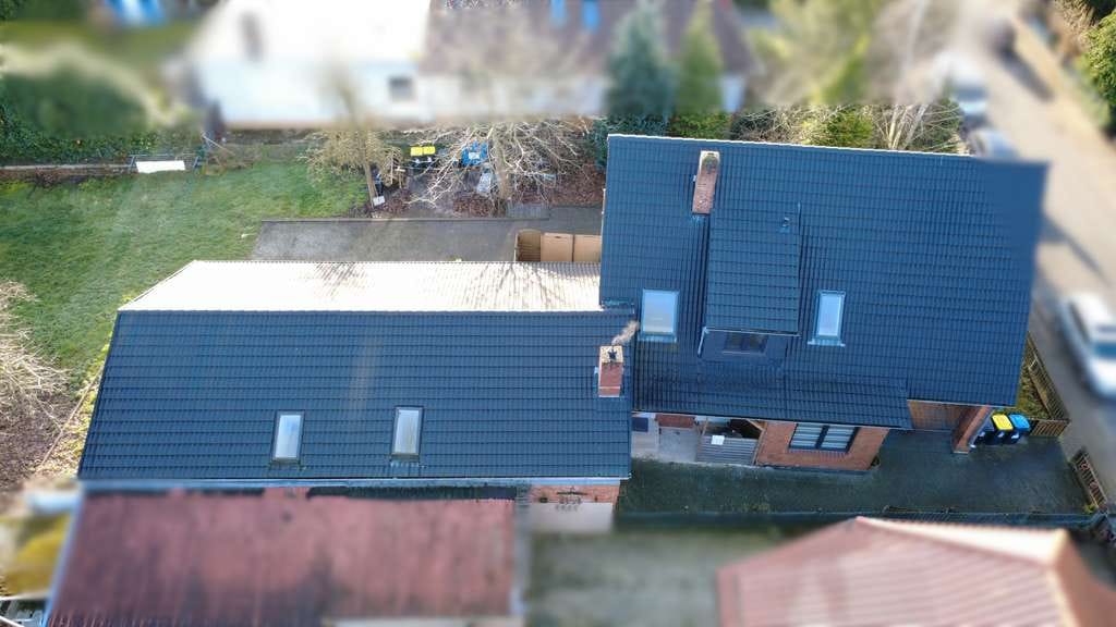 Immobilie in Schwarmstedt - Attraktive Kapitalanlage: Wohnhaus mit großem Nebengebäude in bester Wohnlage von Schwarmstedt - Bild 1