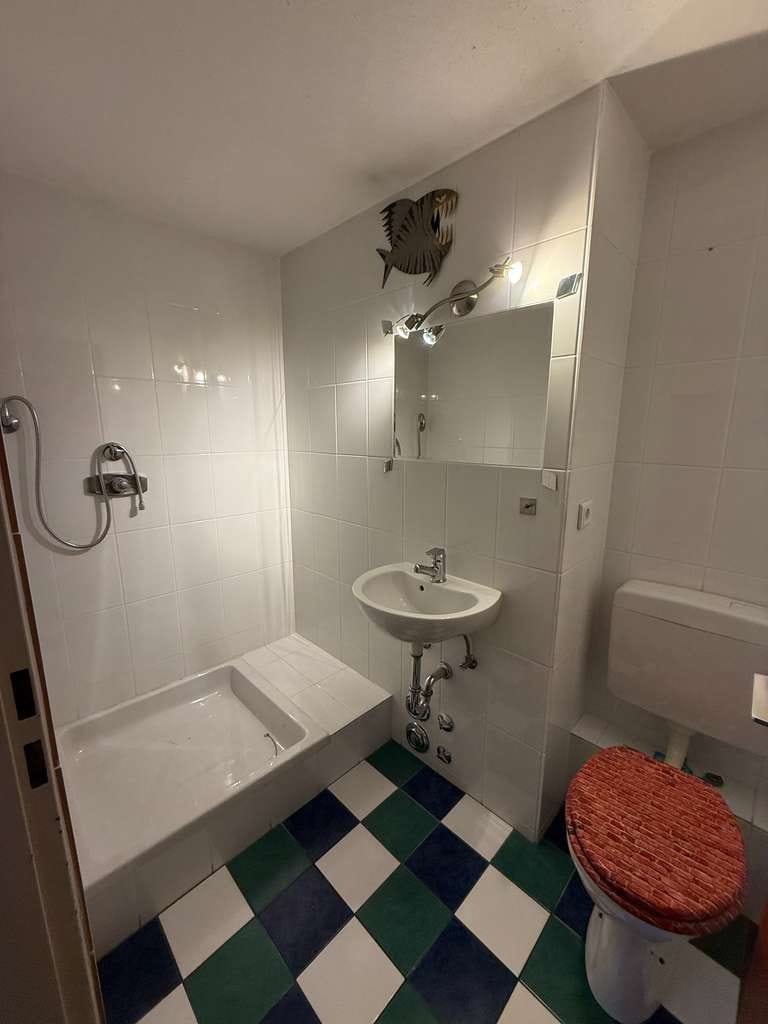 Immobilie in Denzlingen - Ruhige Maisonette-Wohnung mit Dachterrasse und Tiefgaragenstellplatz - Bild 2