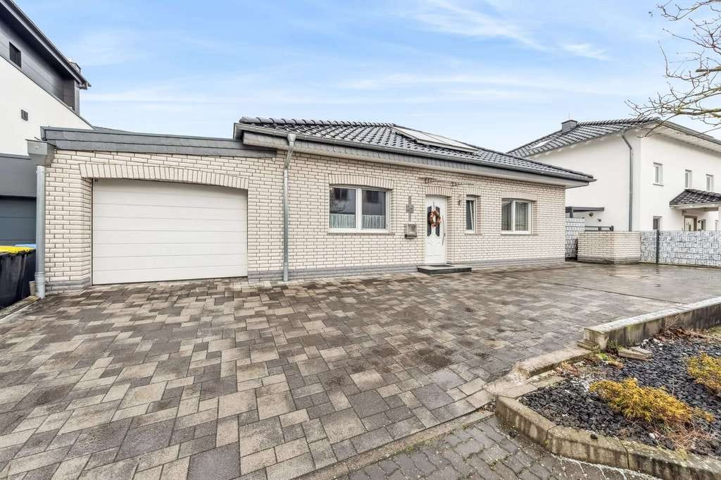 Immobilie in Weißenthurm - Barrierearmer Bungalow in einem modernen Neubaugebiet in Weißenthurm - Bild 0