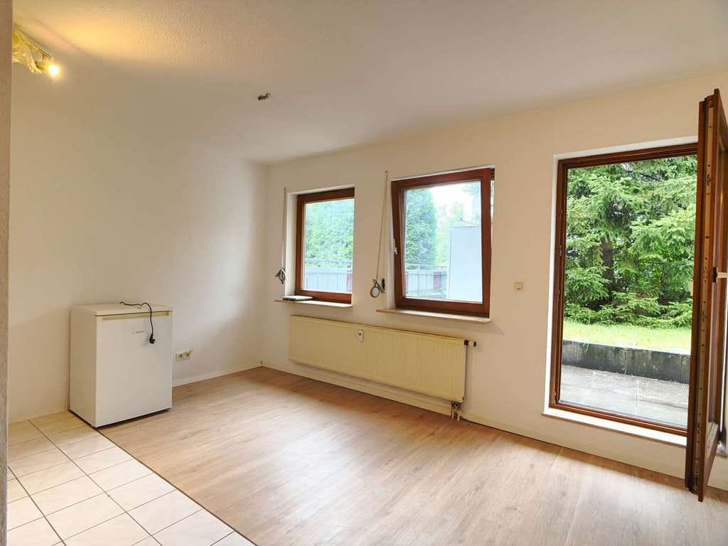 Immobilie in Wildberg - Renovierte 1,5 Zimmer Erdgeschoss Wohnung mit Terrasse, Tiefgarage & Einbauküche - Bild 2