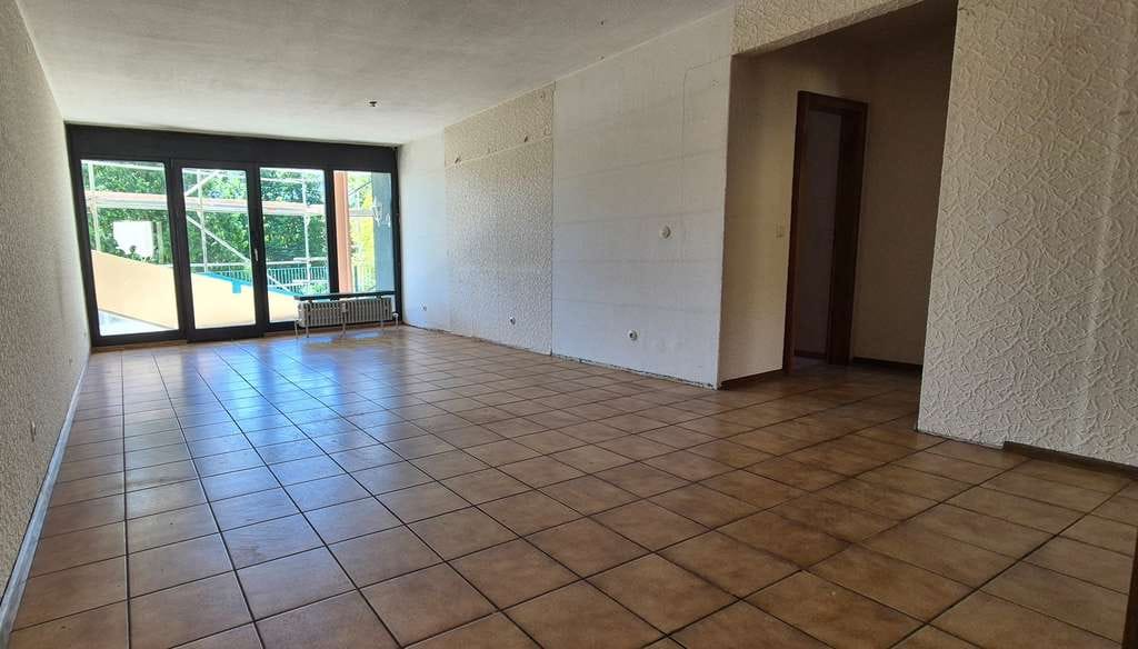 Immobilie in Wörth am Rhein - 4-Zimmer-Eigentumswohnung · Balkon und Aufzug · ca. 95 m² · Wörth am Rhein (Dorschberg) · von privat - Bild 2