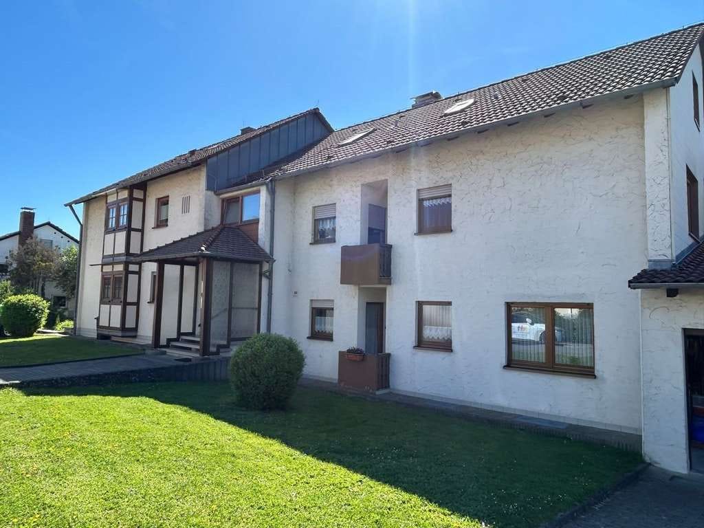 Immobilie in Adelsheim - Viel Platz zum Wohlfühlen! 
Eigentumswohnung mit Balkon und Terrasse in bevorzugter Wohnlage - Bild 1