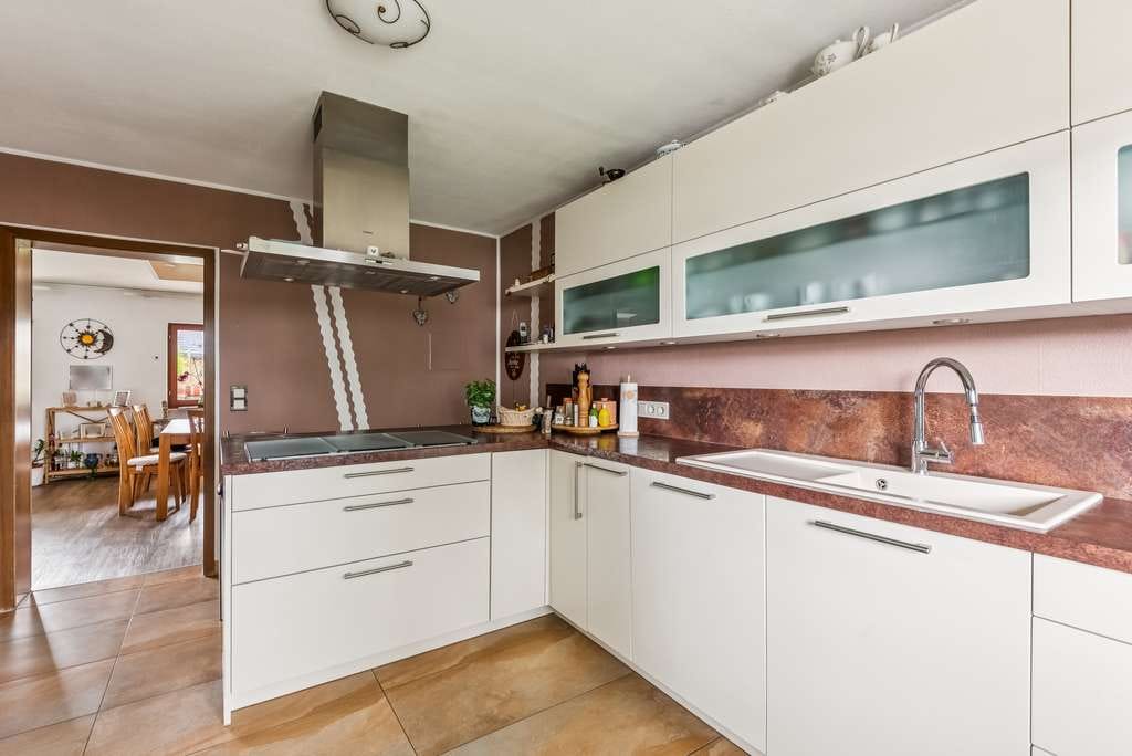 Immobilie in Stein-Bockenheim - Familienfreundliches Zuhause mit Sauna und Ausbaupotenzial in Stein-Bockenheim! - Bild 3