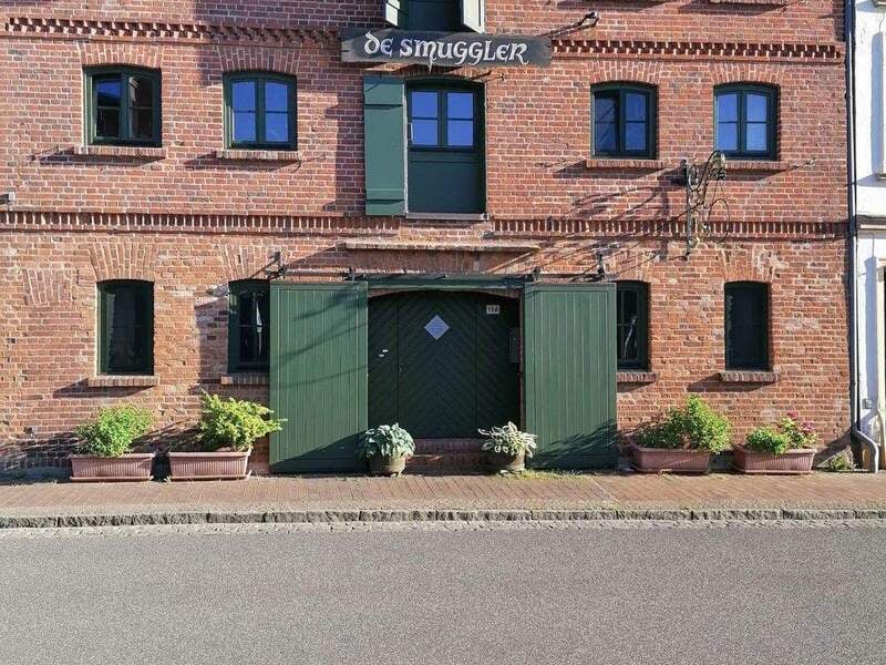 Immobilie in Barth - Luxuriöse 2-Zimmer-ETW im Hafen von Barth, mit Blick auf den Hafen, wenn Denkmalschutz und Wohnkomfort zu einer Einheit verschmelzen.. - Bild 0