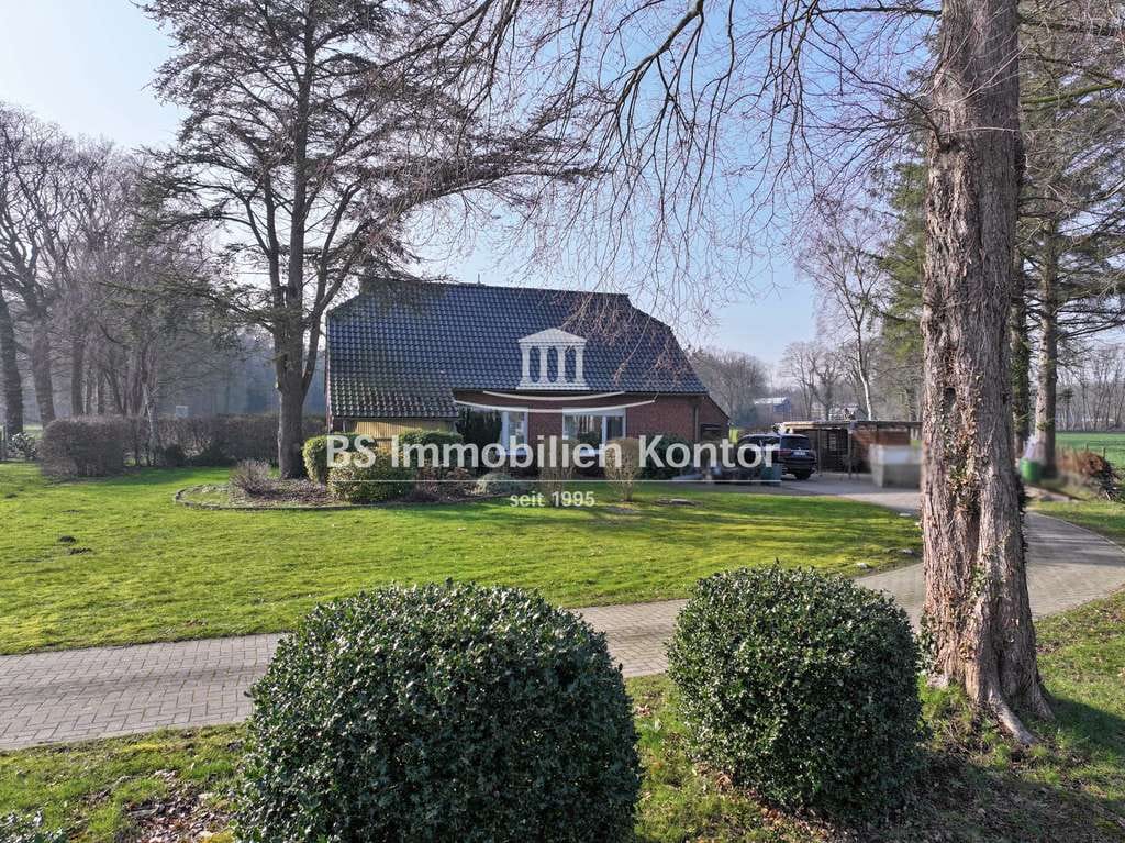 Immobilie in Stedesdorf - Esens! Einfamilienhaus auf einem 18.000qm gr. Grundstück! - Bild 2