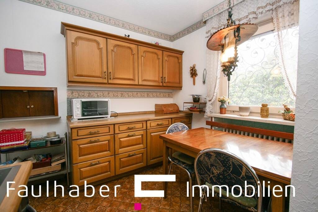 Immobilie in Witzenhausen - Ziegenhagen - Seltene Gelegenheit ! 1-FH mit überdachtem Außenpool, Wintergarten, Balkon, Terrasse - Bild 2
