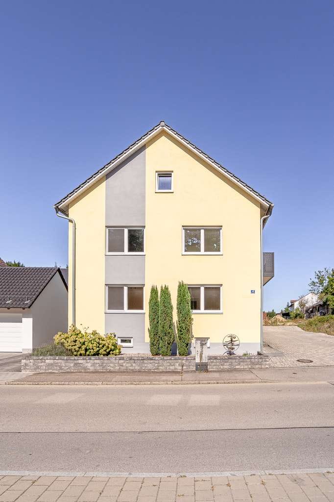 Immobilie in Großmehring - Freistehendes 2 Parteienhaus mit Ausbaupotenzial in bester Wohnlage! - Bild 3