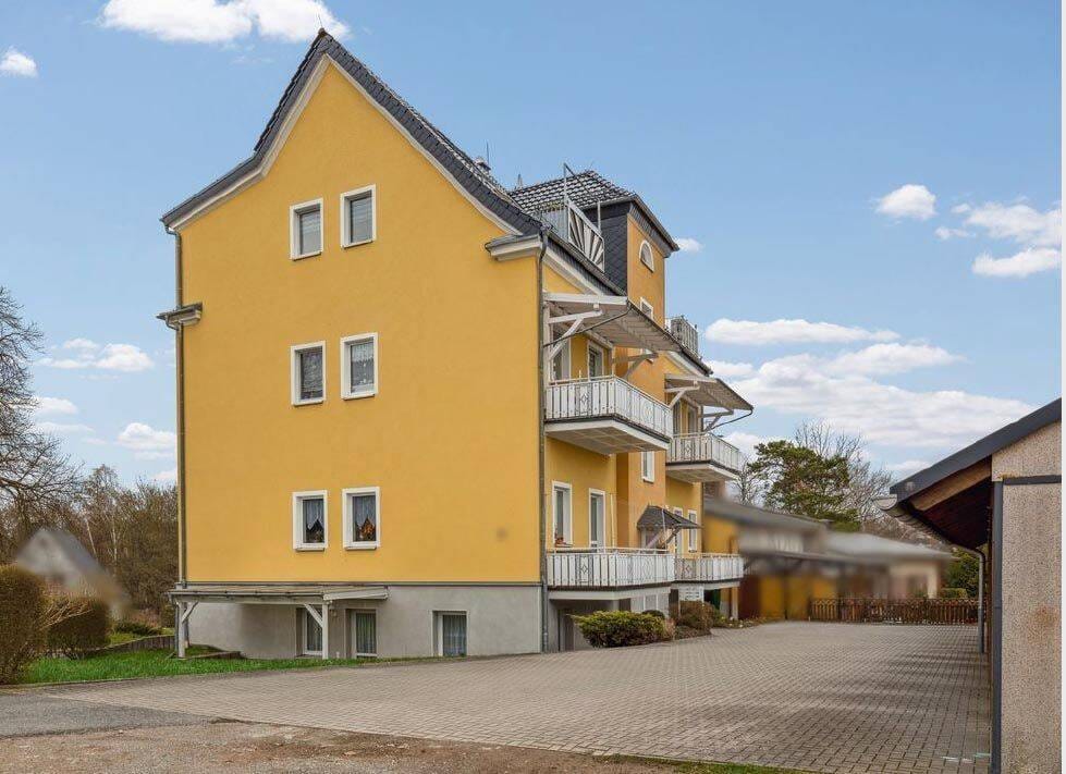 Immobilie in Hirschberg - Provisionsfrei! Gepflegte Maisonettewohnung mit Dachbalkon, Carport in traumhafter Lage - Bild 1