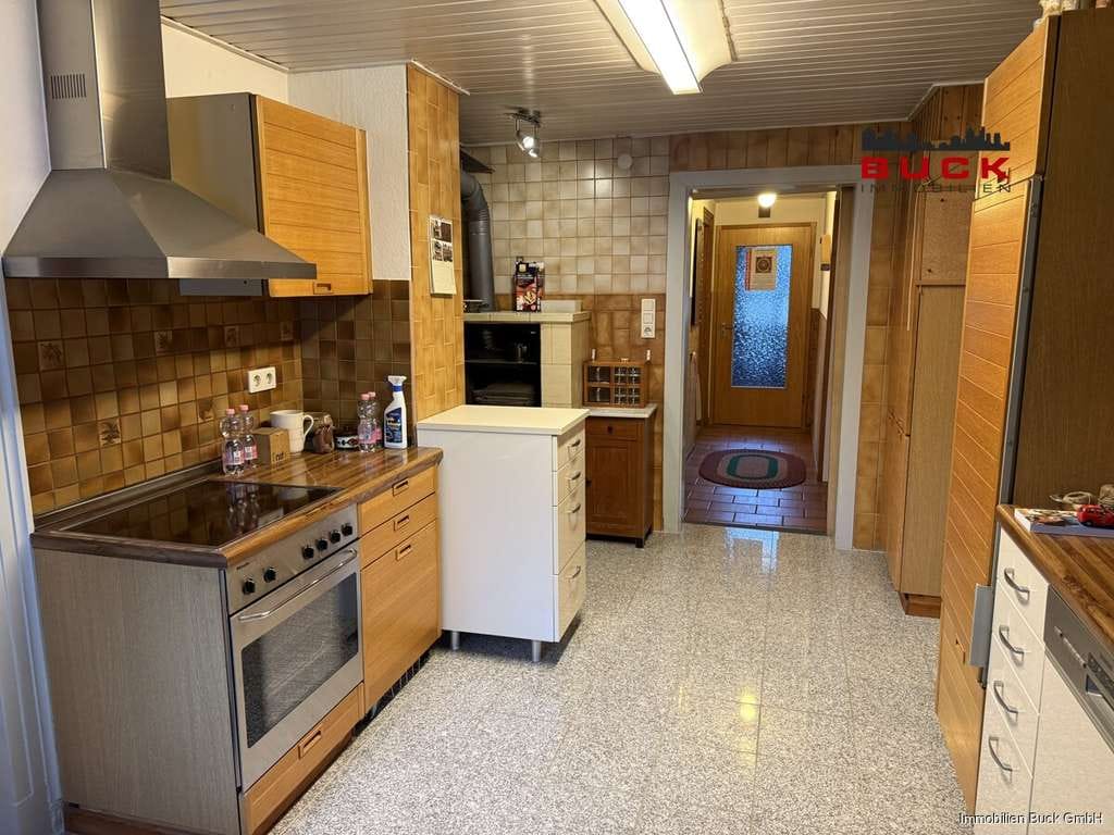 Immobilie in Kuchen - Sowas gibt es nicht so oft... viel Platz, eigene Garage und Gartenanteil zum Kauf - Bild 3