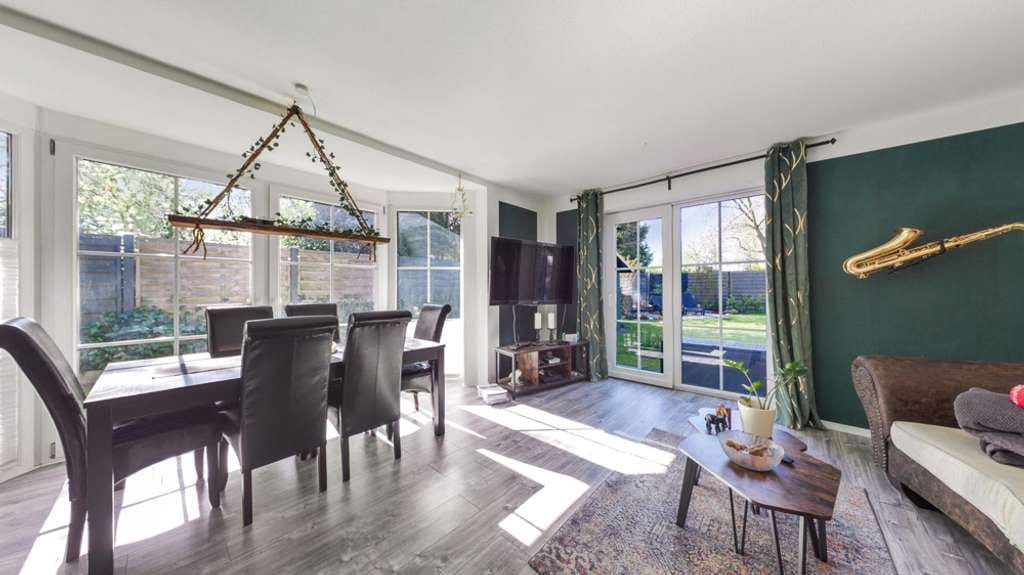 Immobilie in Ellerau - Platz für die große Familie großzügiges Haus in bester Lage von Ellerau - Bild 1