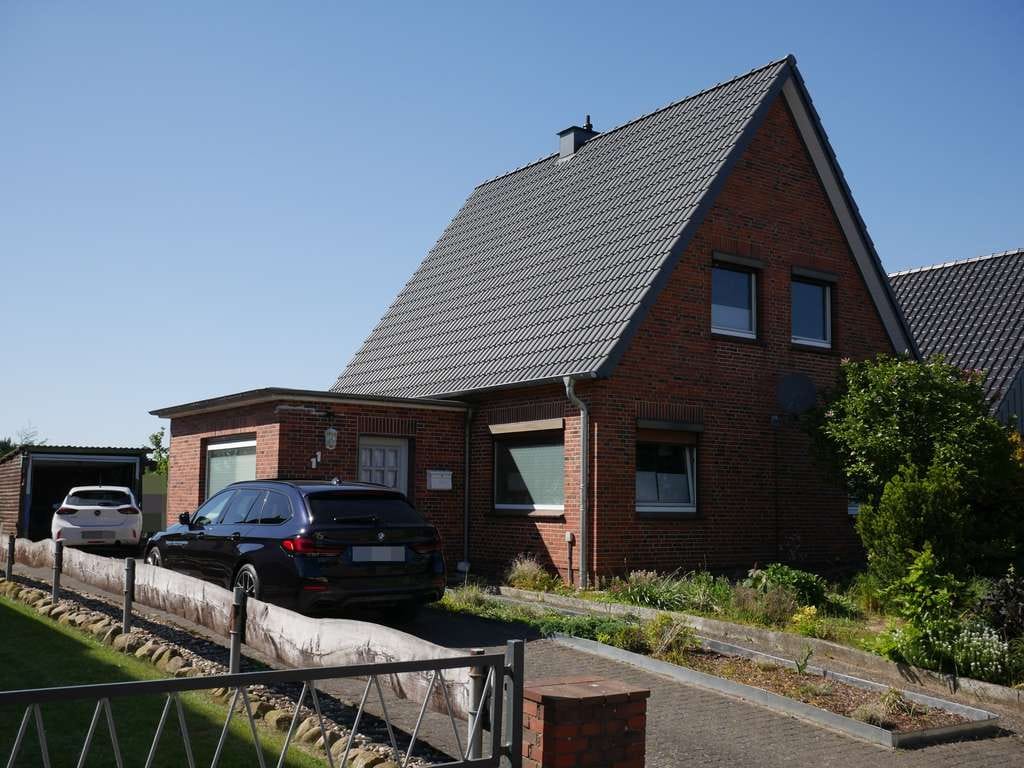 Immobilie in Hanerau-Hademarschen - Wohlfühlen in Kanalnähe I Teilrenoviertes EFH auf ca. 1.106,00 m² Grundstück mit Feldblick - Bild 0