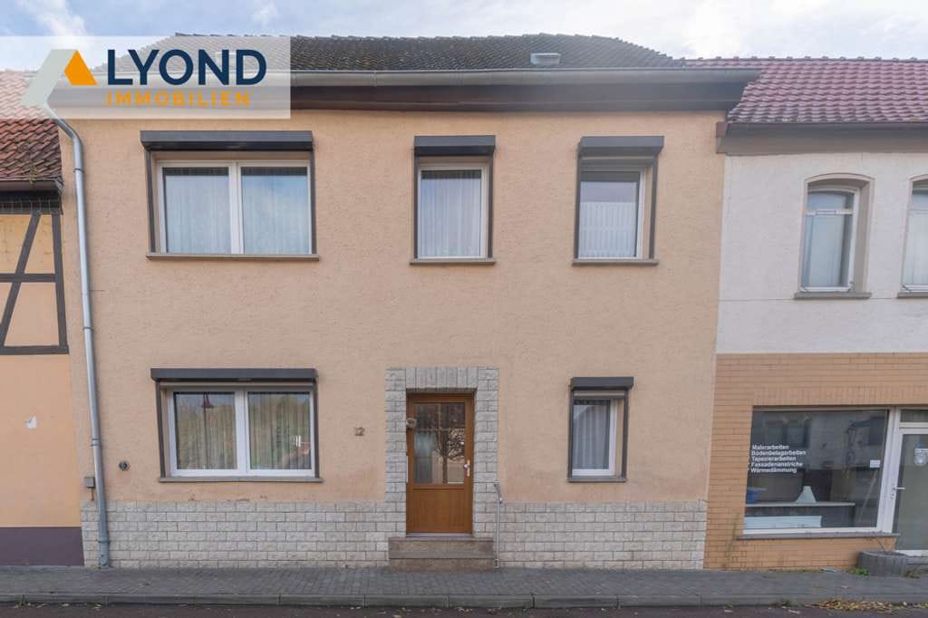 Immobilie in Mansfeld - solides Reihenhaus in zentraler Stadtlage - Bild 1