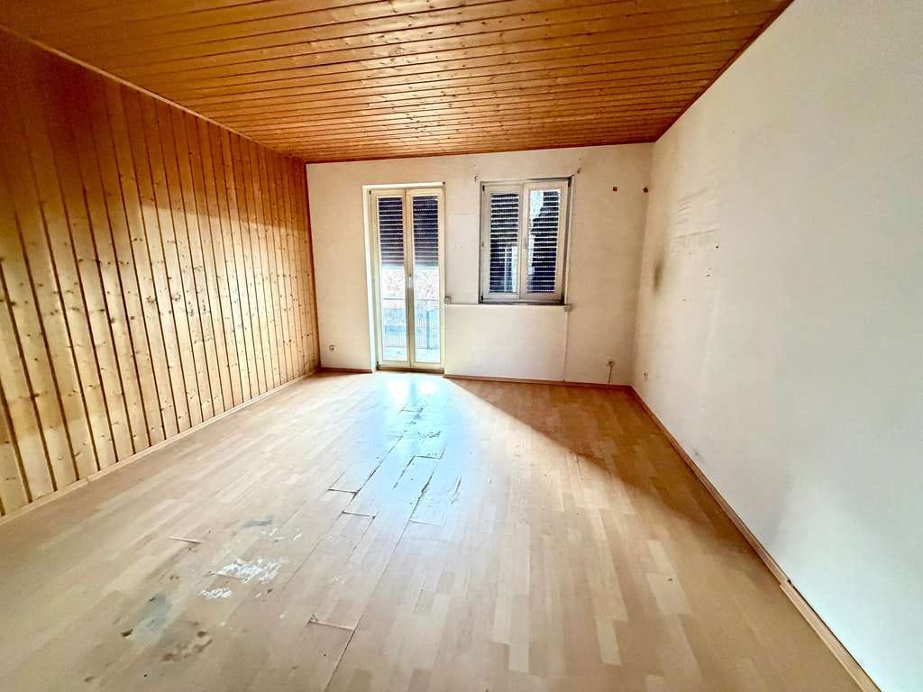 Immobilie in Darmstadt - Renovierungsbedürftiges Appartement mit Balkon und Tiefgaragenstellplatz in Arheilgen - Bild 2