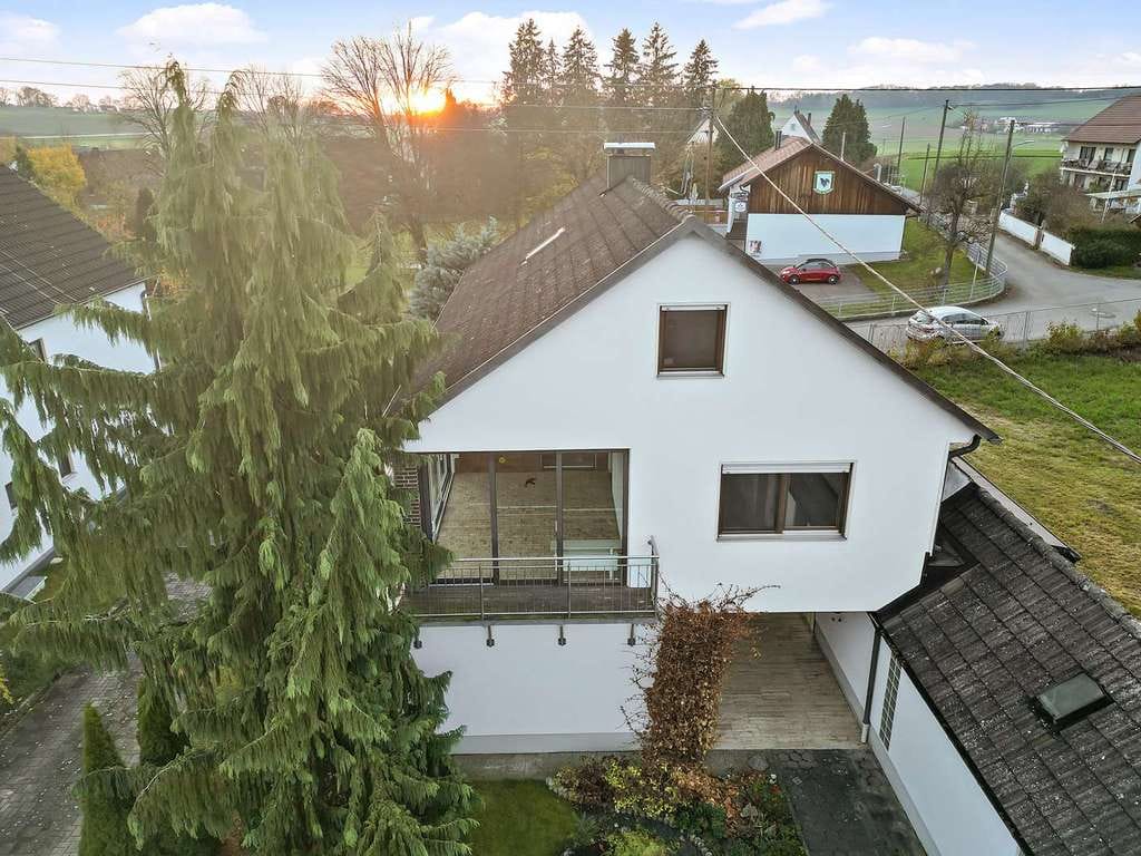 Immobilie in Affing - AMG Immobilien - Zweifamilienhaus mit viel Potenzial - Bild 0