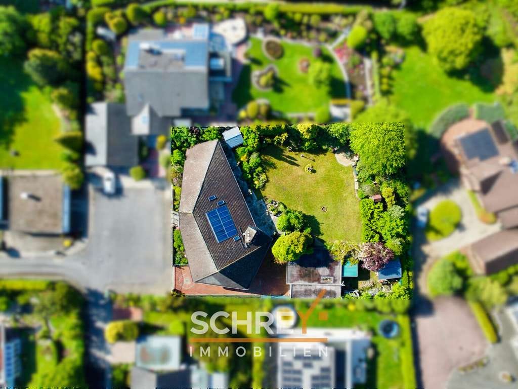 Immobilie in Wallenhorst - Toplage Hollage: Großzügiges Architektenhaus mit Pool und über 310 m² Wohnfläche - Bild 1